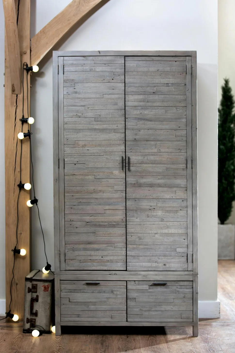 Armoire penderie bois recyclé grisé SIENNE
