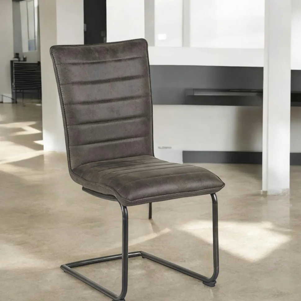Chaise grise en tissu microfibre