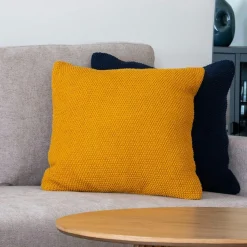Coussin déco moutarde en coton recyclé BRUGES