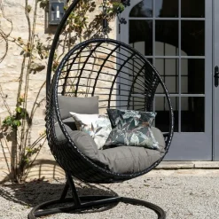 Coussin en fausse fourrure blanche BRUGES