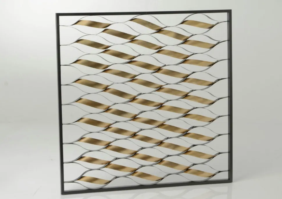 Décoration murale Spirales dorées dans cadre noir métal 90x90cm