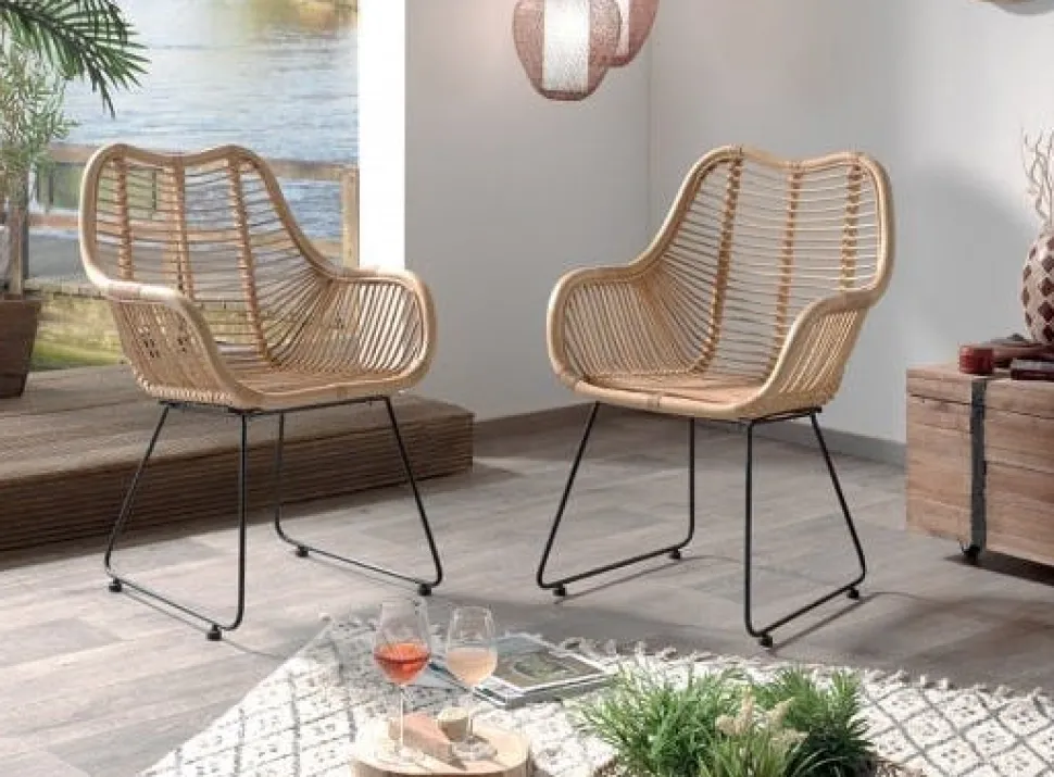 Fauteuil rotin pieds métal noir BOGOR