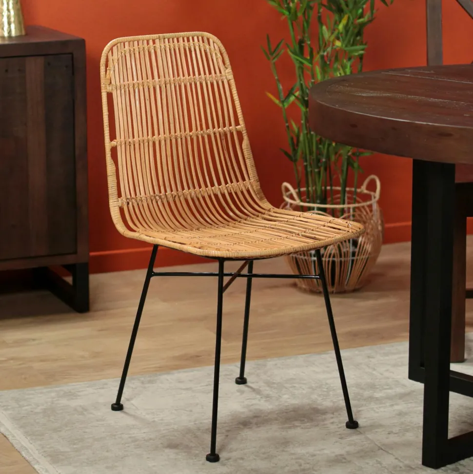 Fauteuil rotin pieds métal noir BOGOR