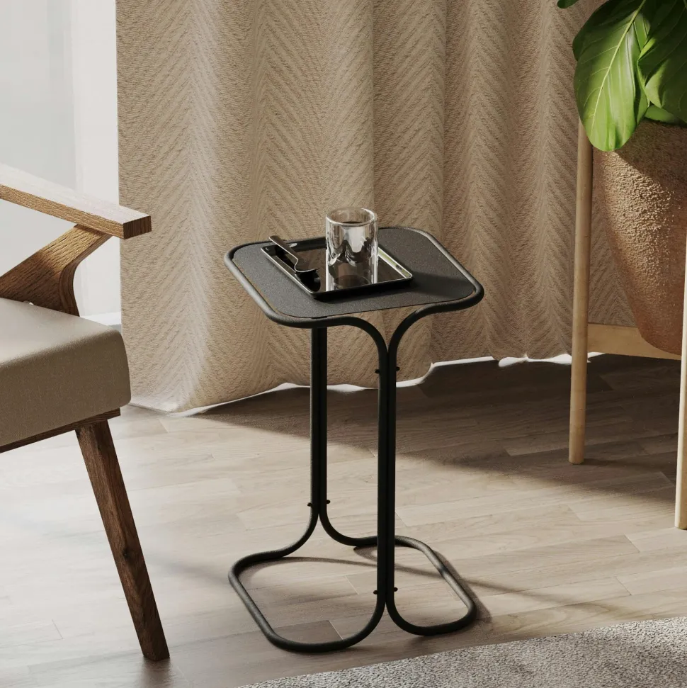 Petite table d'appoint noire carrée - finition mate JENA
