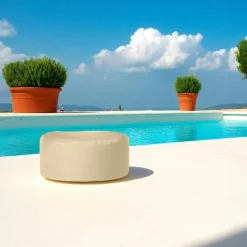 Pouf extérieur imperméable taupe - forme ronde ARTA