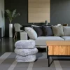 Pouf pivotant gris bleu effet coussins empilés IENA