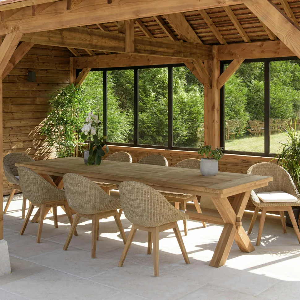 Salon de jardin teck naturel 1 table pieds inclinés 300 cm + 8 fauteuils bois MANY
