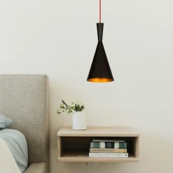 Suspension moderne noire mate câble rouge, forme évasée SILE