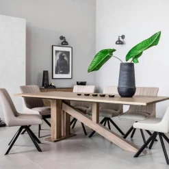 Table à manger moderne piètement oblique chêne massif 200 cm HUDSON