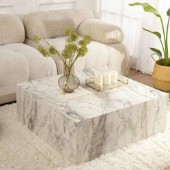 Table basse carrée effet bois clair roulettes invisibles MARFA