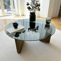 Table basse design en verre fumé - pied bois brun ANZIO