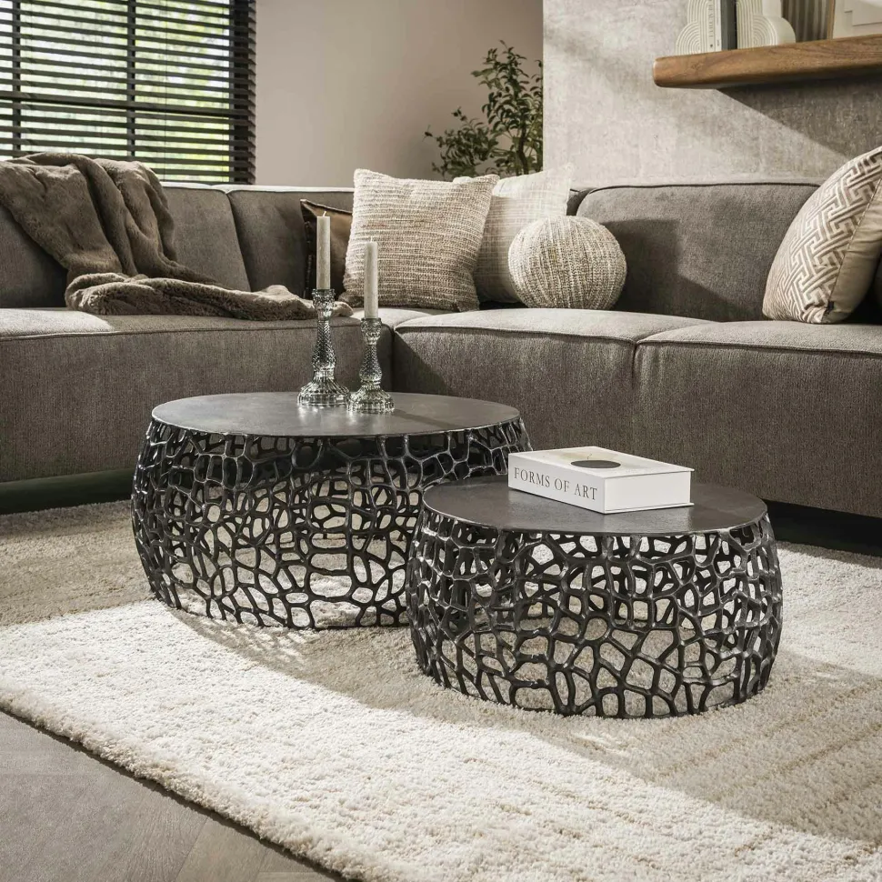 Table basse gigogne en métal gris motifs ajourés (2 pièces)