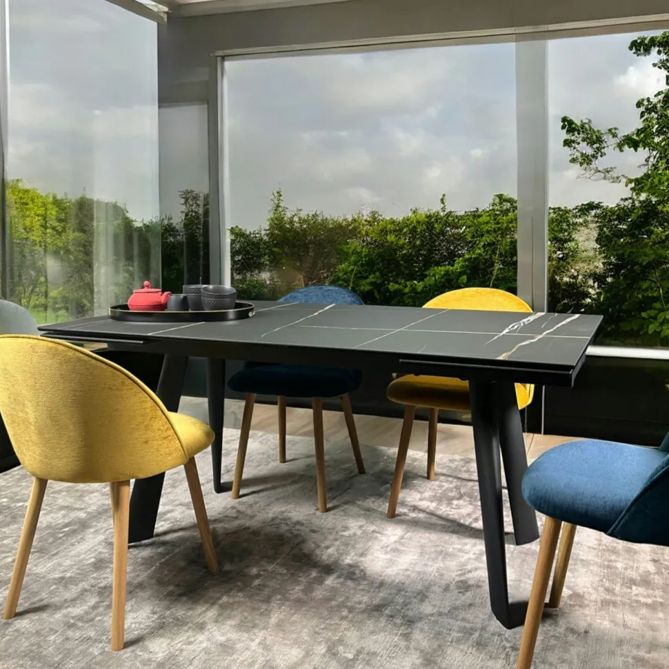 Table extensible en céramique aspect bois 160-240 cm LOMBARDIE