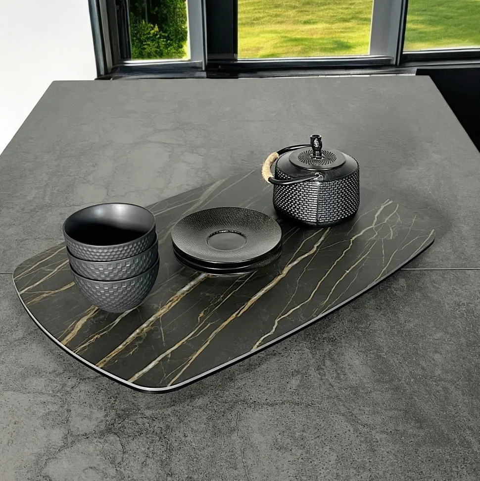 Table extensible en céramique forme ovale effet bois 140-200 cm LOMBARDIE