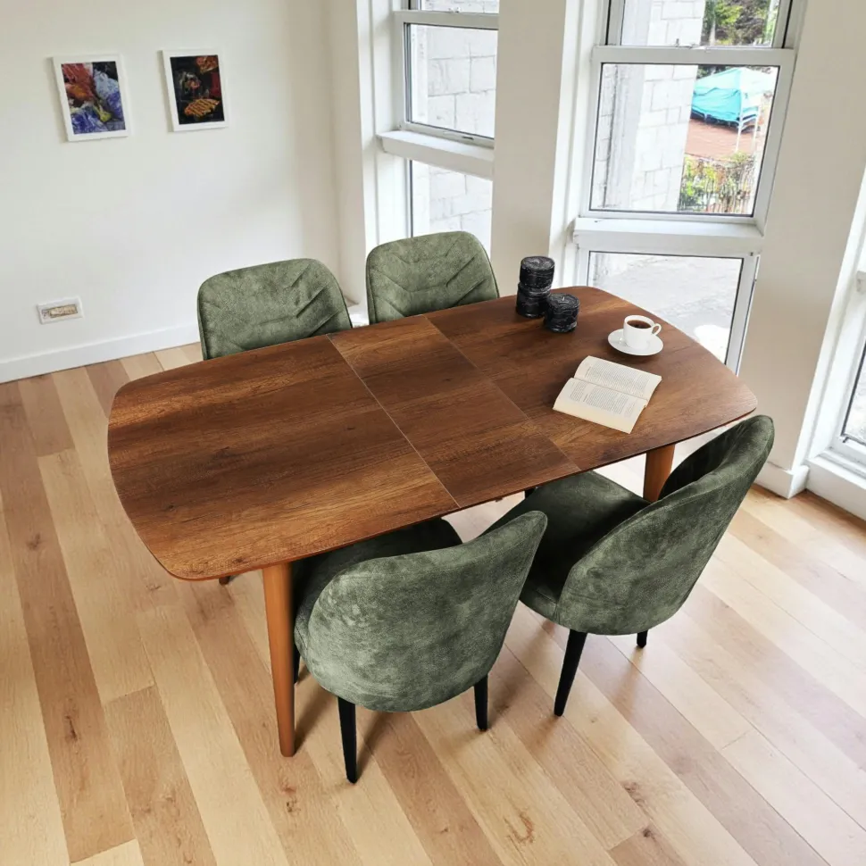 Table extensible vintage effet noyer 130-160 cm UMEA